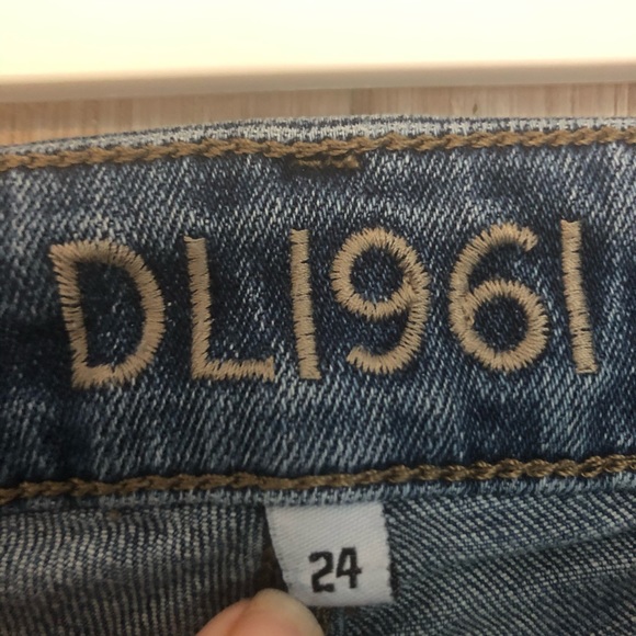 DL1961 Azalea Relaxed Skinny KAHLO - Picture 4 of 5